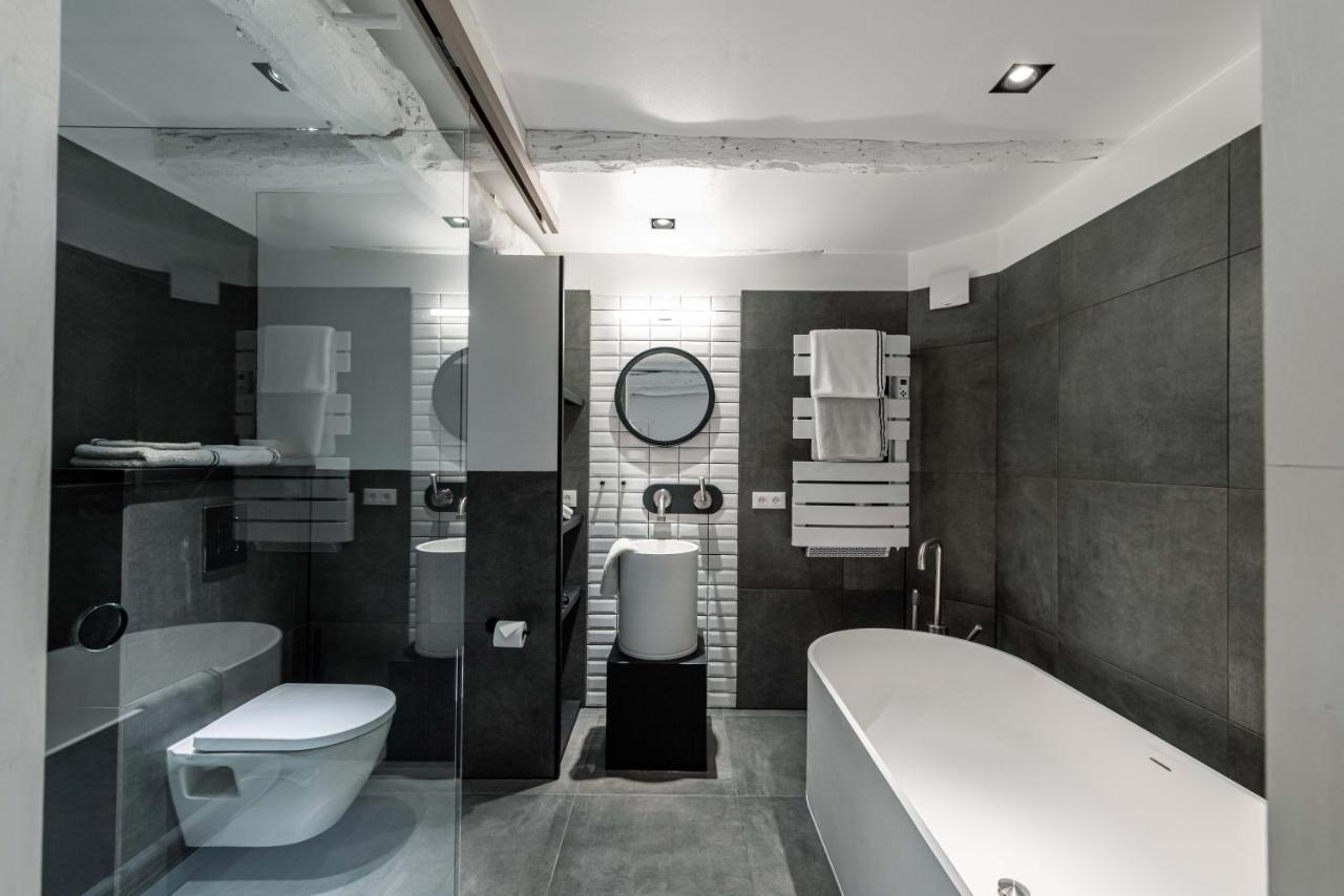 Maison De La Bonne Vie Therondels ภายนอก รูปภาพ